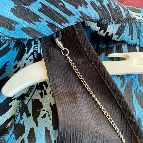 Notations 3-in-1 Layered Blouse - Picture 7 of 10